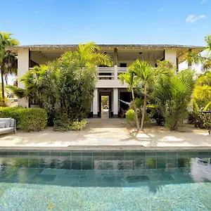 Villa Kas Flamingo With Private Pool In Punt Vierkant, Playa